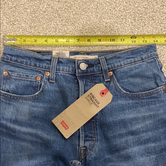 LEVI'S RIBCAGE STRAIGHT ANKLE JEANS - Picture 11 of 11
